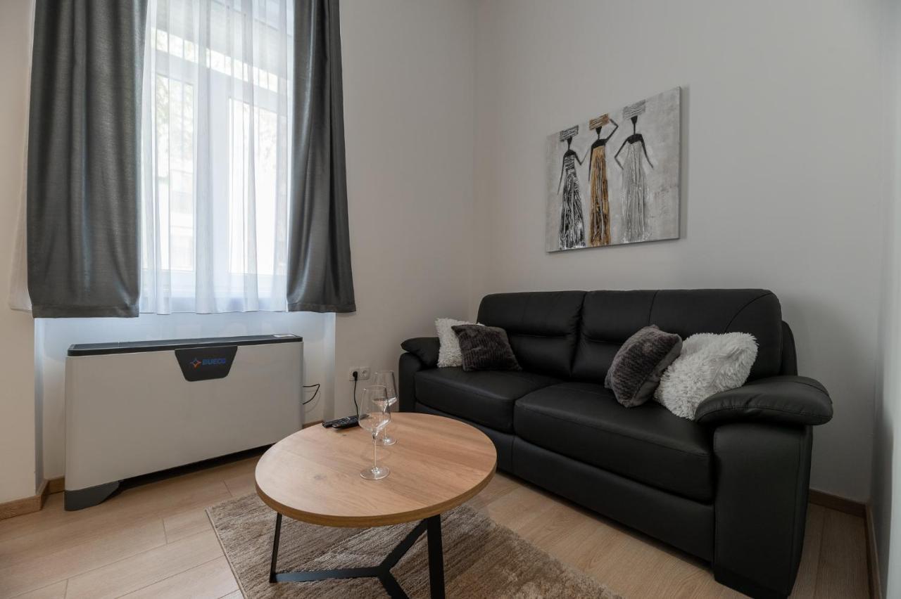 Dreamhouse7 Apartment